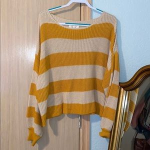 OVERSIZED CROPPED SWEATER